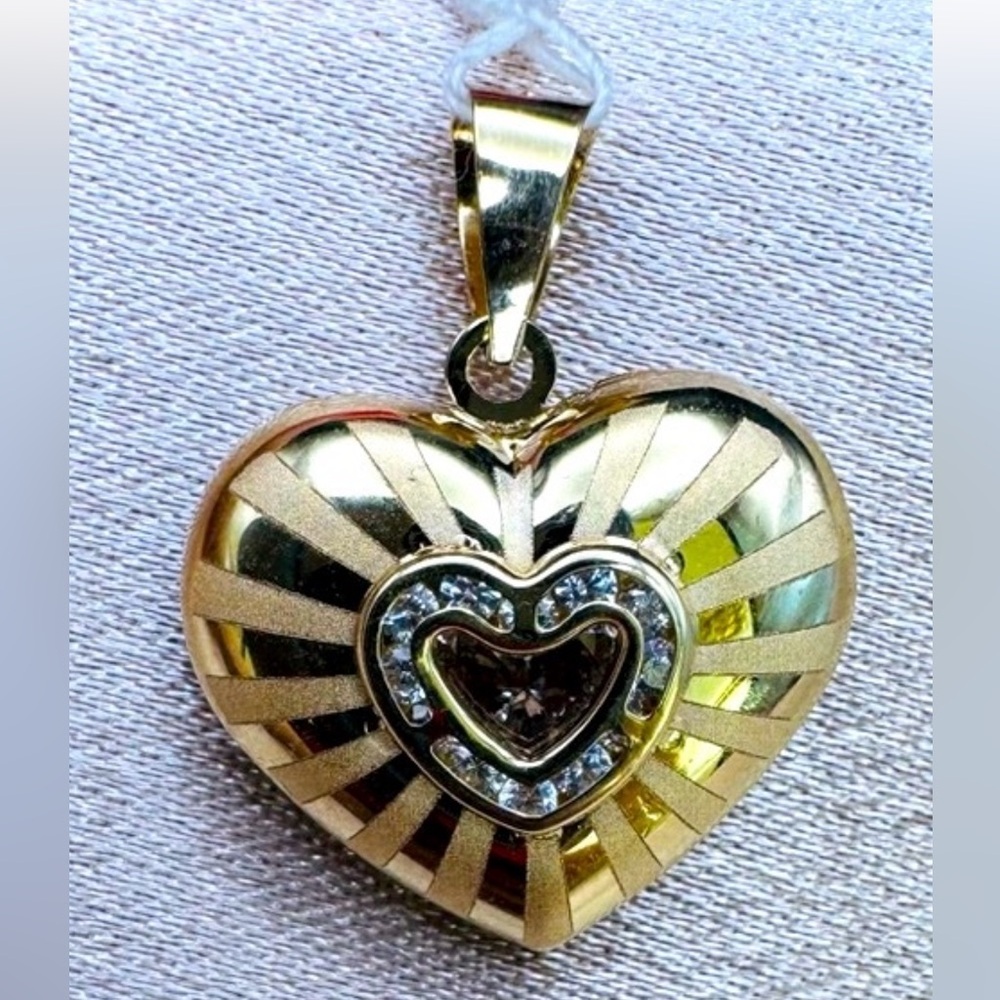 10k Solid Gold Puffy Heart Pendant with diamonds